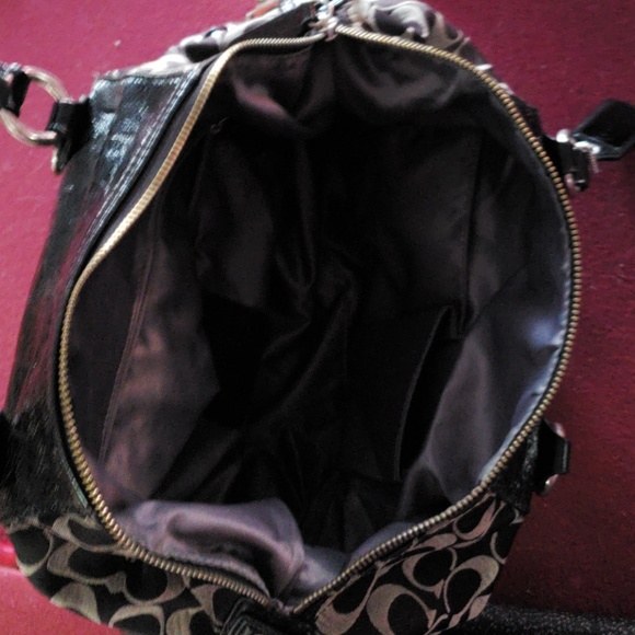 Coach purse - Picture 2 of 2